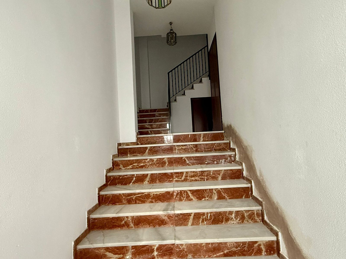 Appartement te koop in Estepona | 4 slaapkamers H5294788