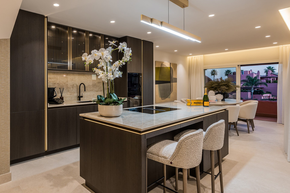 Appartement te koop in Estepona | 3 slaapkamers H5295055