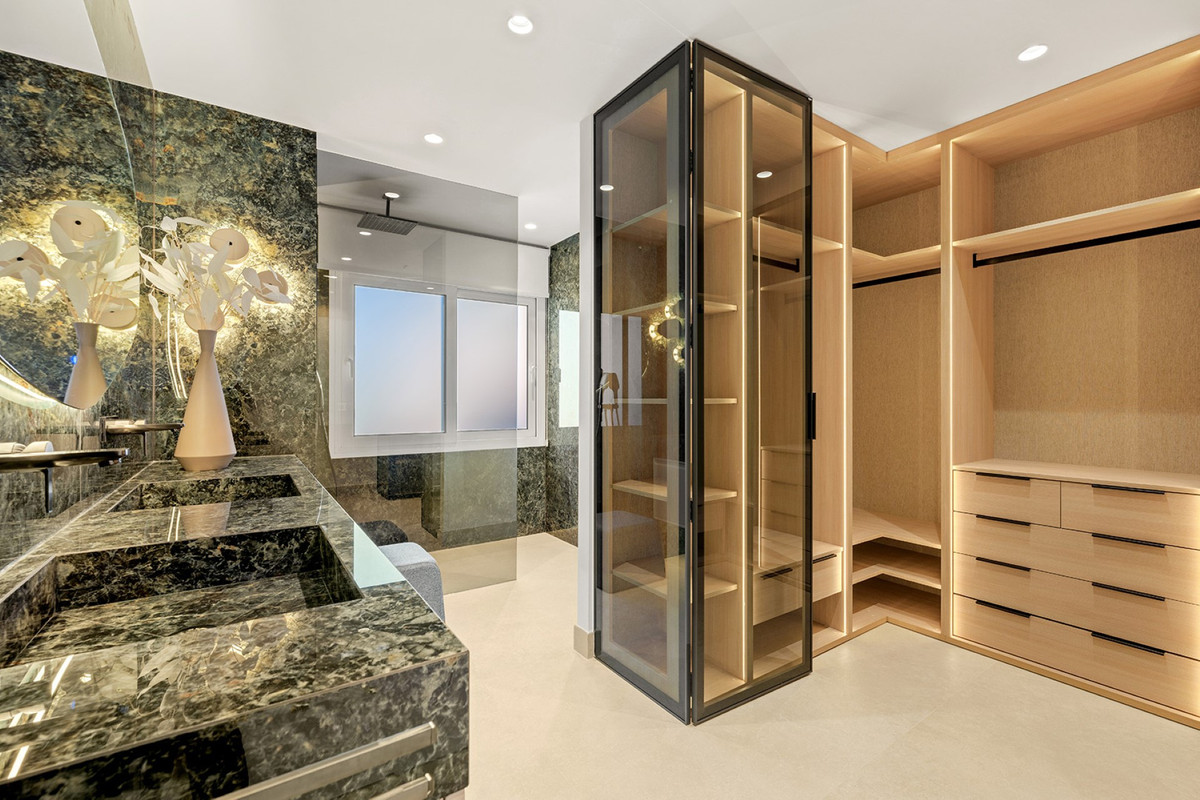 Appartement te koop in Estepona | 3 slaapkamers H5295055