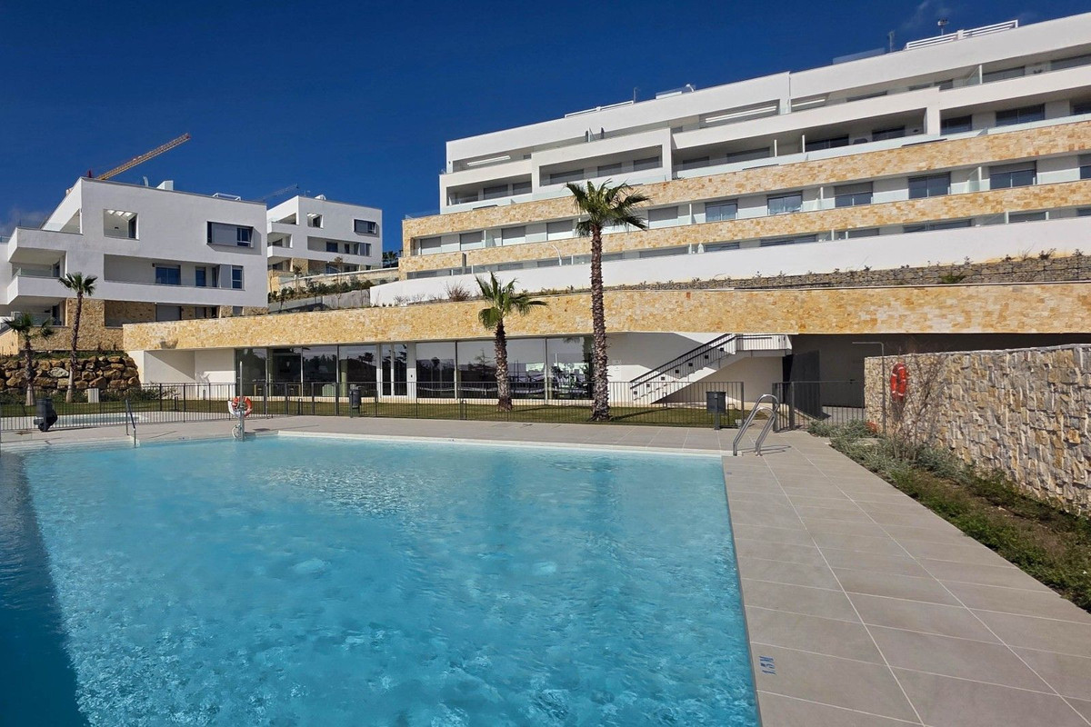 Penthouse te koop in Estepona | 3 slaapkamers H5295730