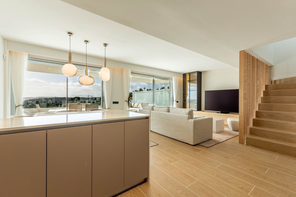 Penthouse te koop in Estepona | 3 slaapkamers H5295730