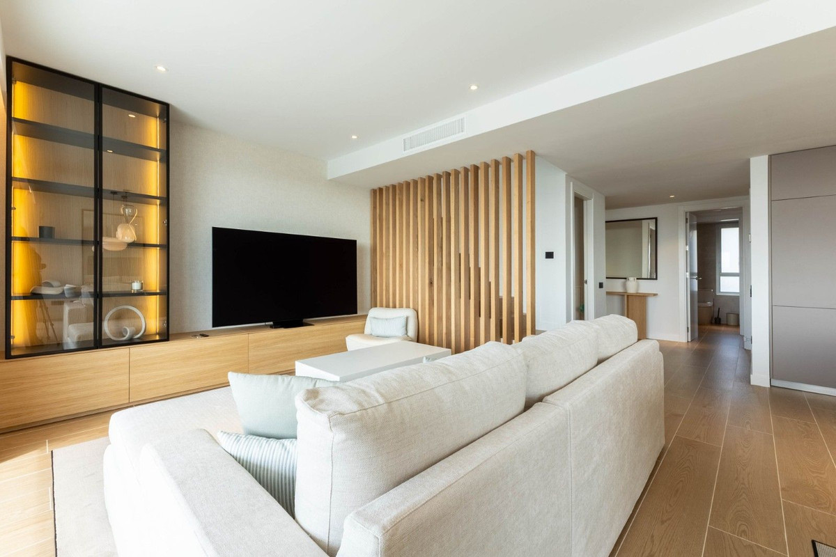 Penthouse te koop in Estepona | 3 slaapkamers H5295730