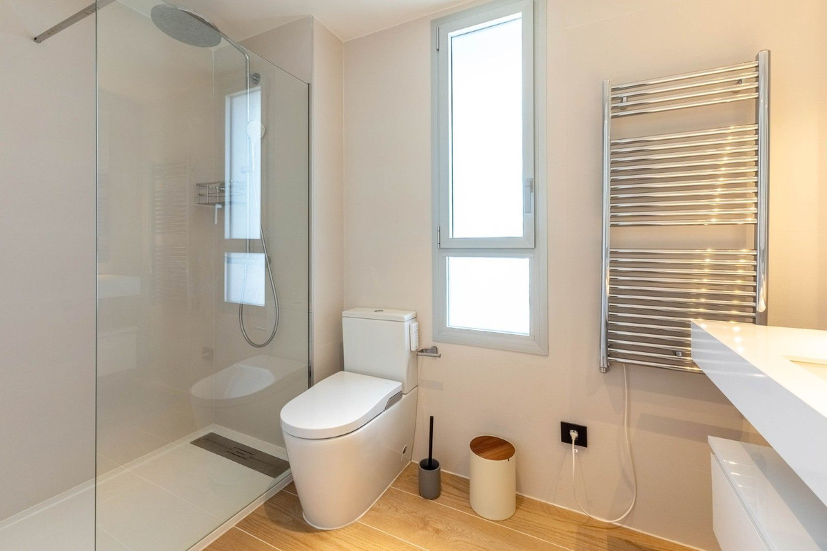 Penthouse te koop in Estepona | 3 slaapkamers H5295730