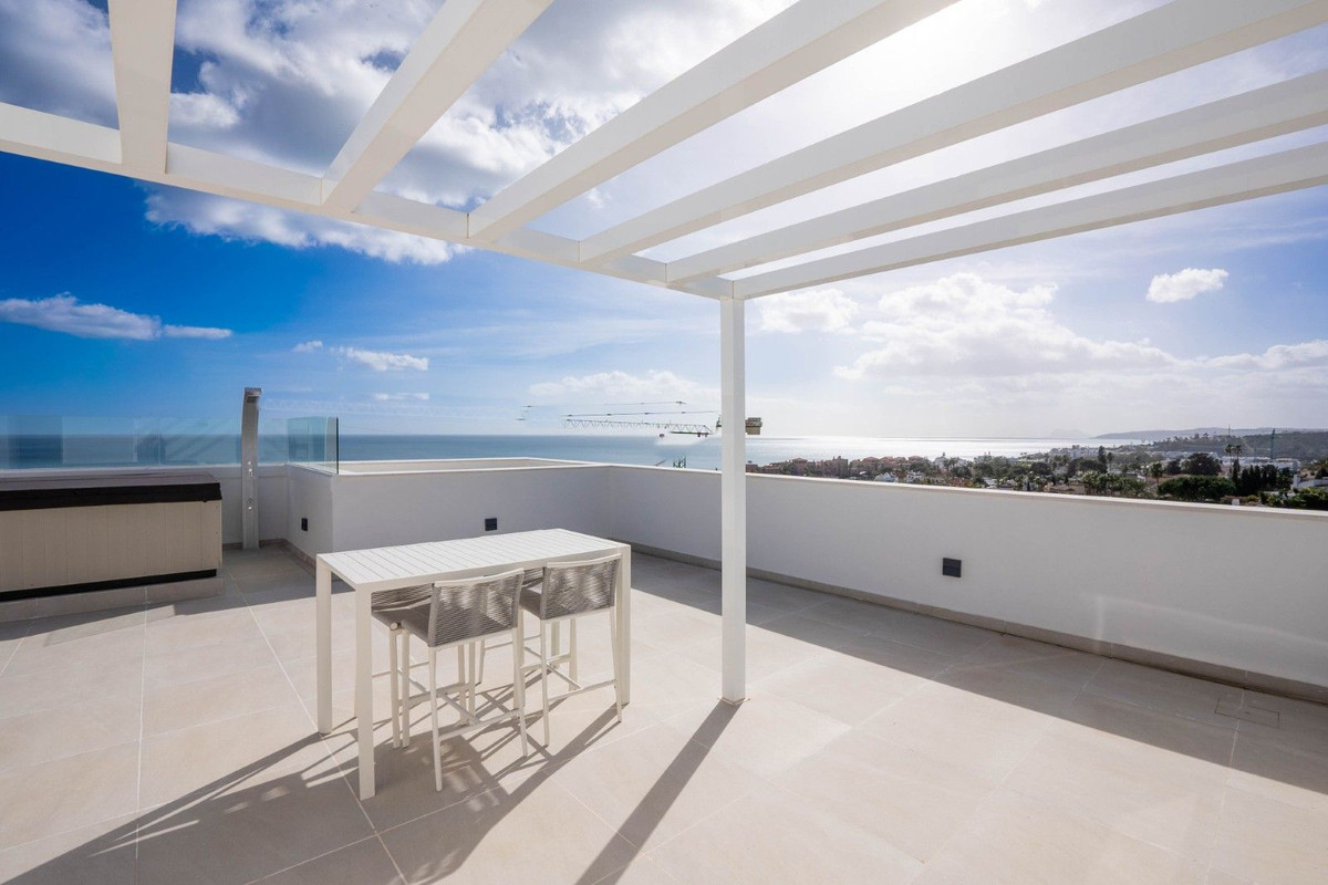 Penthouse te koop in Estepona | 3 slaapkamers H5295730