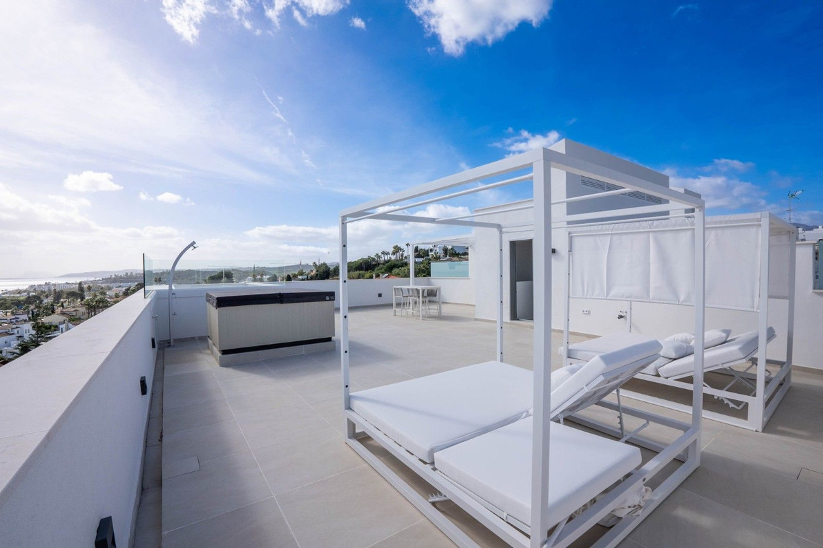 Penthouse te koop in Estepona | 3 slaapkamers H5295730