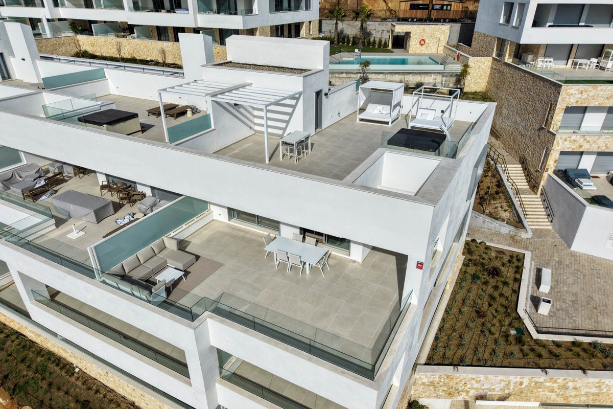 Penthouse te koop in Estepona | 3 slaapkamers H5295730