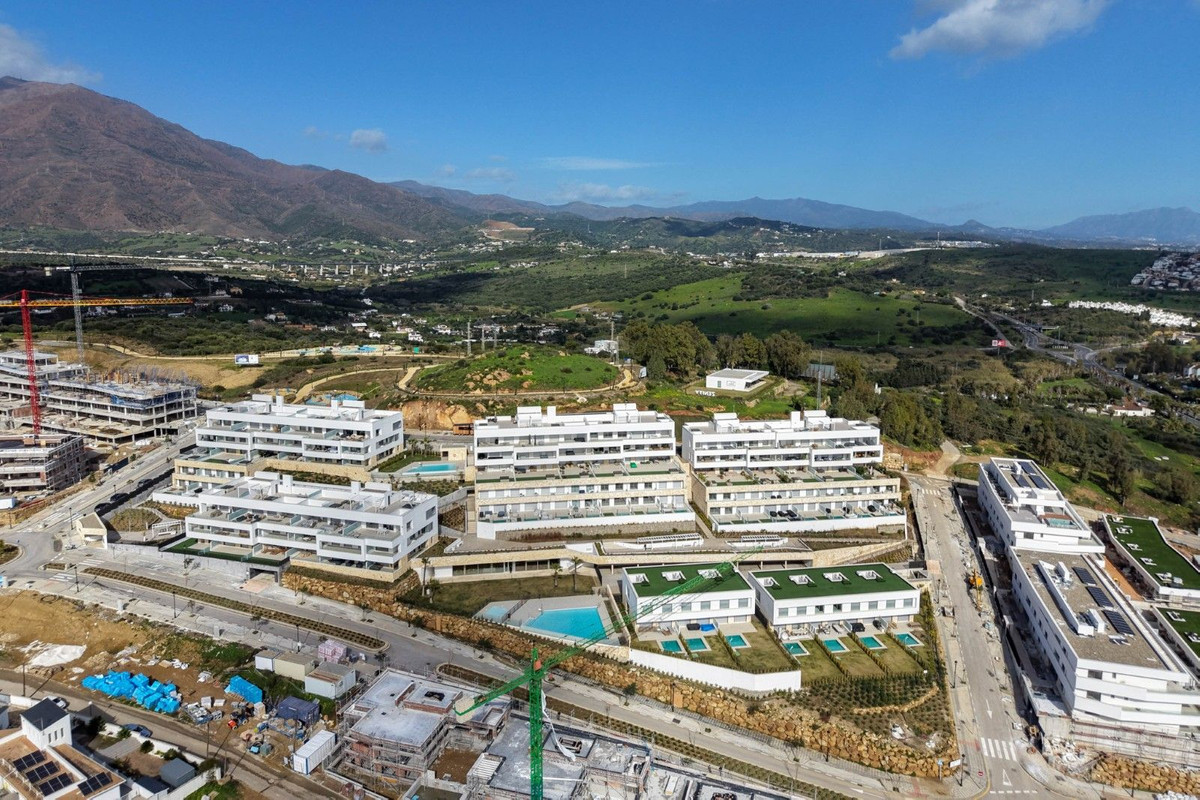 Penthouse te koop in Estepona | 3 slaapkamers H5295730