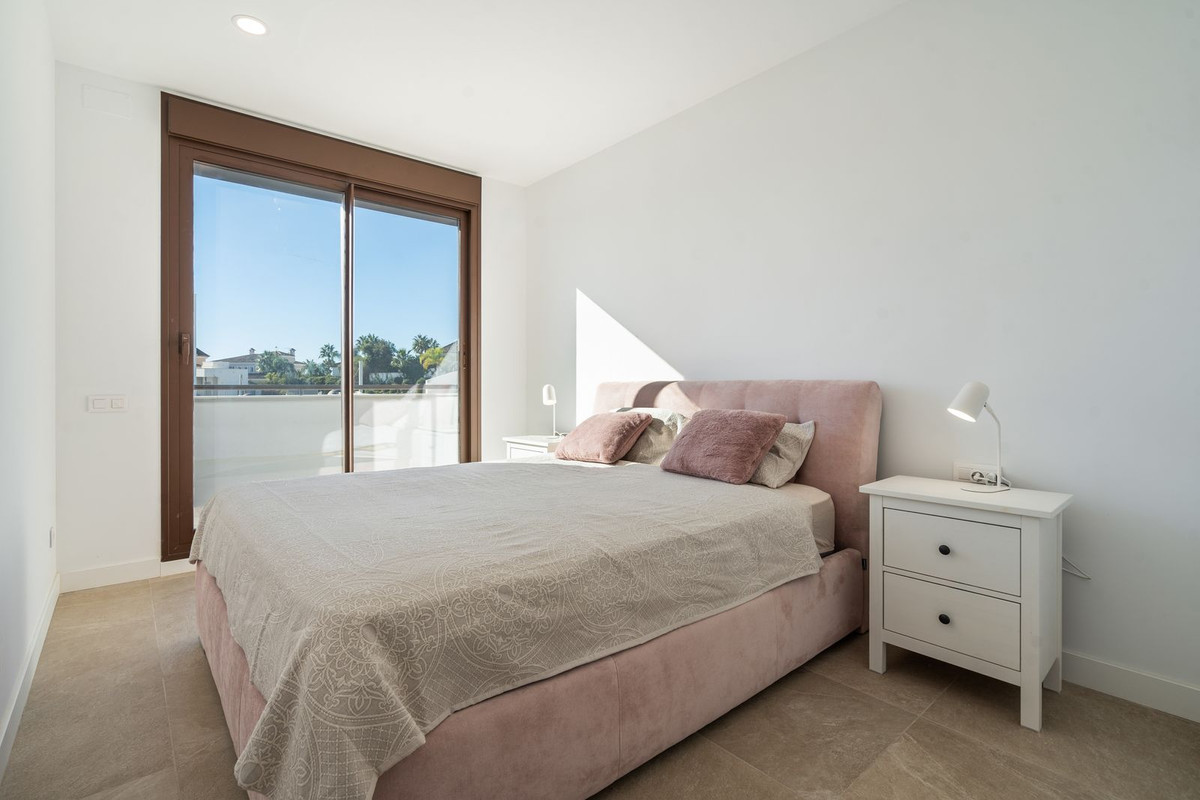 Penthouse te koop in Estepona | 3 slaapkamers H5295775