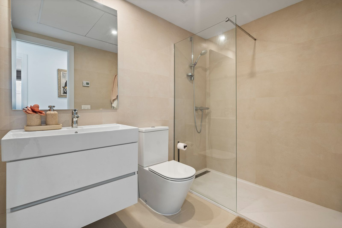 Penthouse te koop in Estepona | 3 slaapkamers H5295775