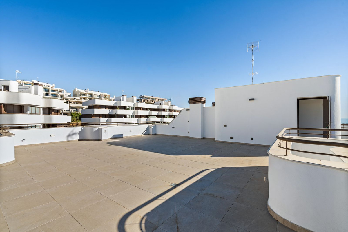 Penthouse te koop in Estepona | 3 slaapkamers H5295775