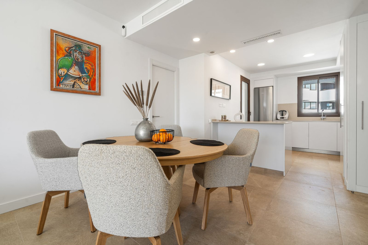 Penthouse te koop in Estepona | 3 slaapkamers H5295775