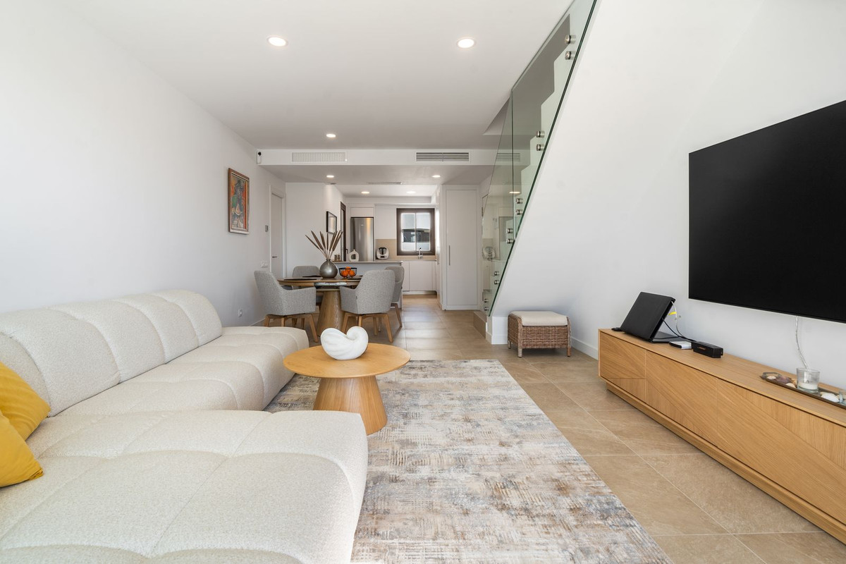 Penthouse te koop in Estepona | 3 slaapkamers H5295775