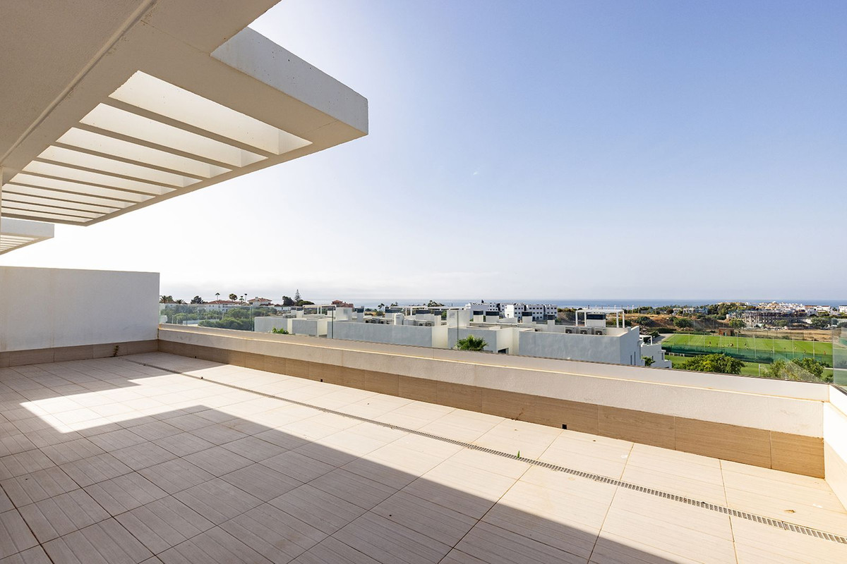 Penthouse te koop in Estepona | 3 slaapkamers H5295823