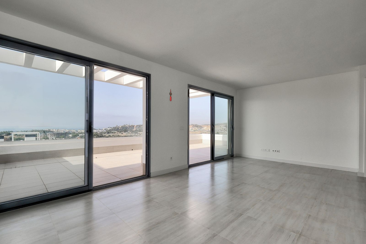Penthouse te koop in Estepona | 3 slaapkamers H5295823