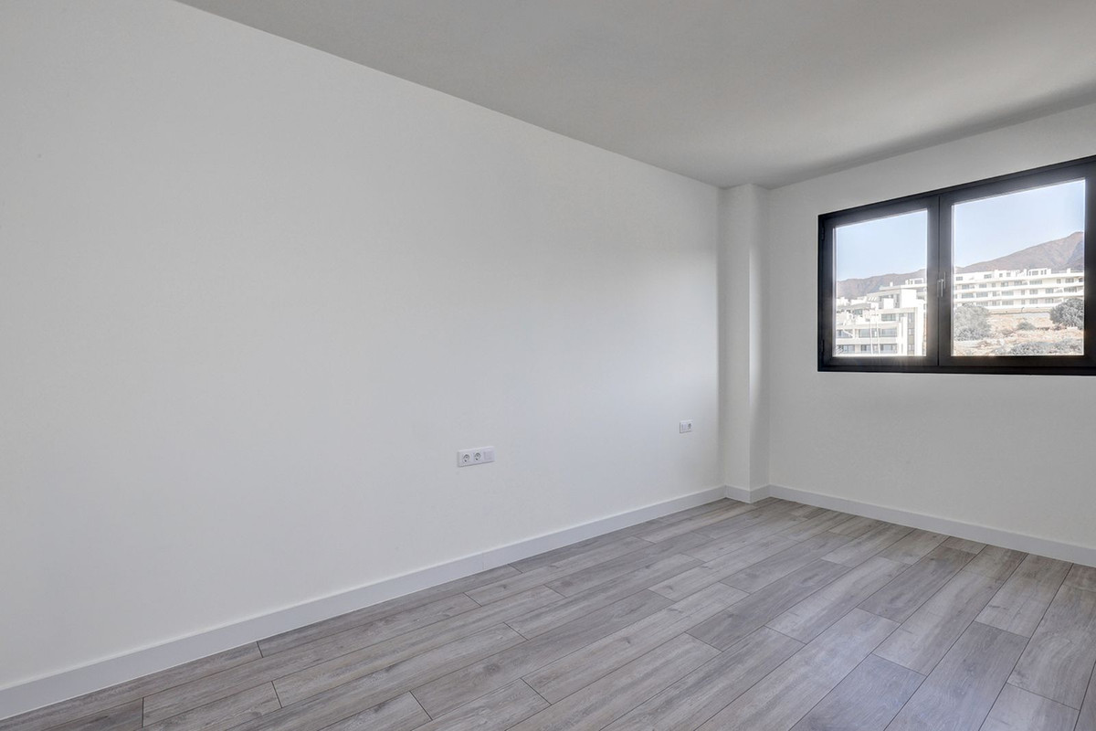 Penthouse te koop in Estepona | 3 slaapkamers H5295823
