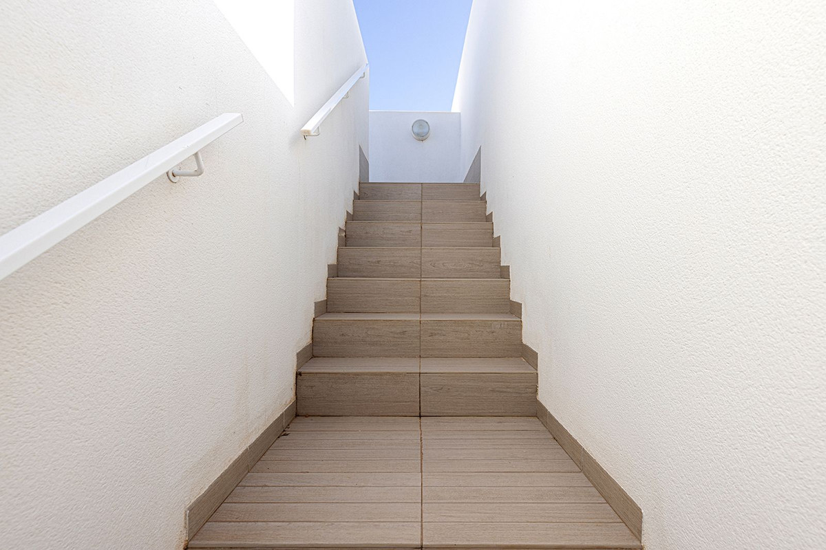 Penthouse te koop in Estepona | 3 slaapkamers H5295823