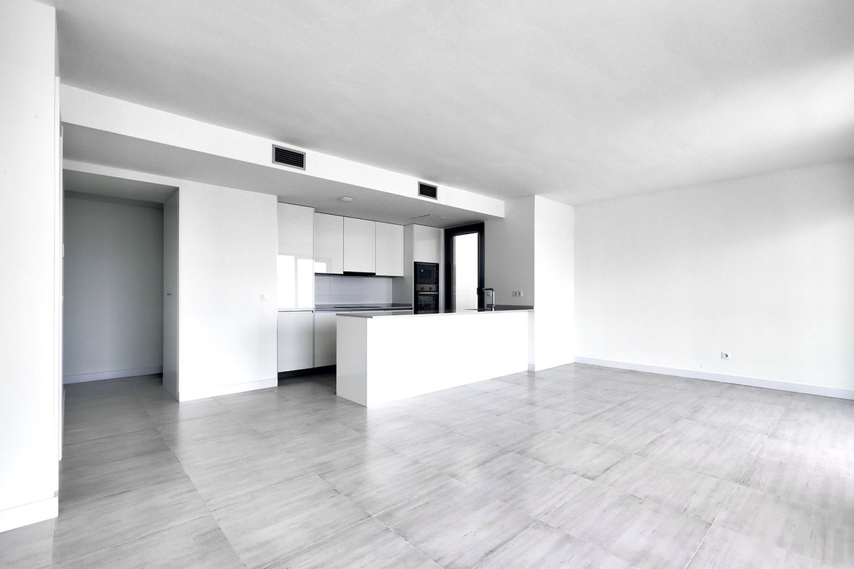 Penthouse te koop in Estepona | 3 slaapkamers H5295823