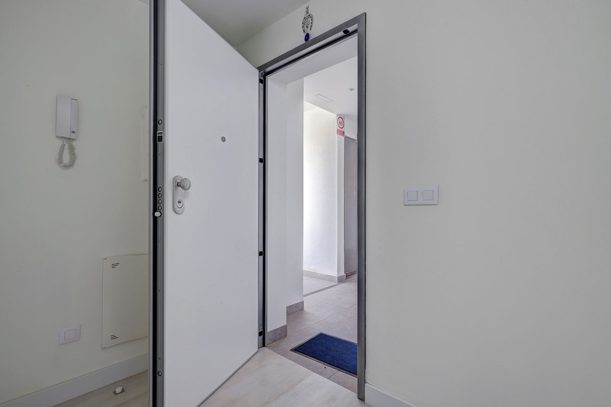 Penthouse te koop in Estepona | 3 slaapkamers H5295823