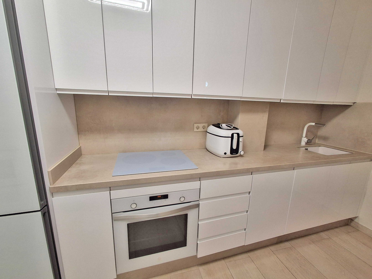 Appartement te koop in Estepona | 3 slaapkamers H5296105