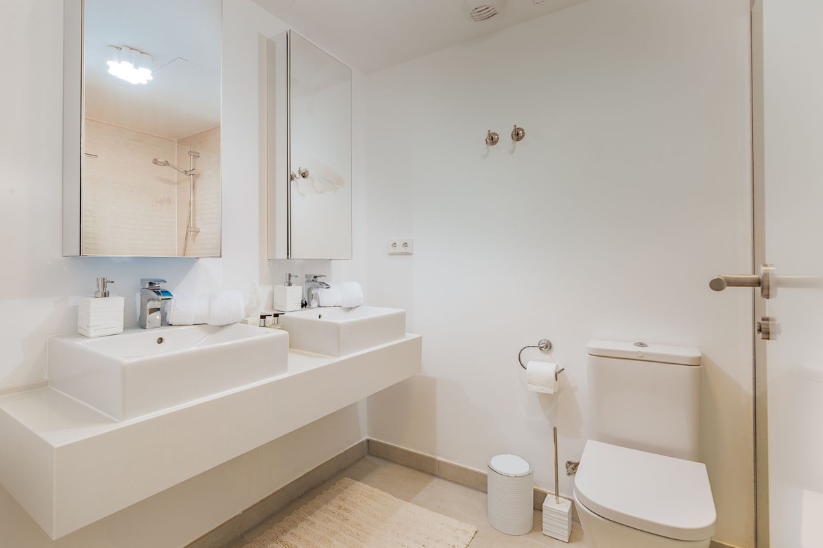 Penthouse te koop in Estepona | 3 slaapkamers H5296177