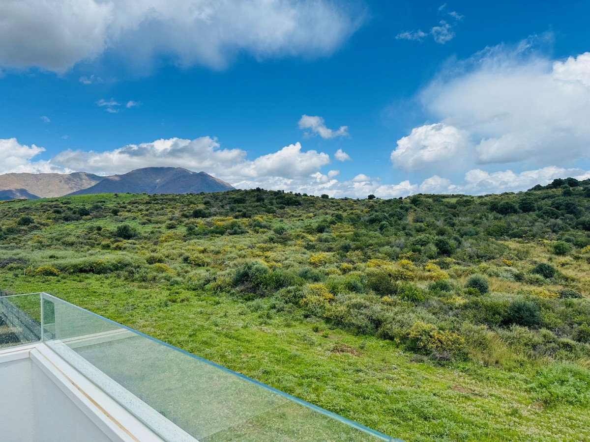 Penthouse te koop in Estepona | 3 slaapkamers H5296177