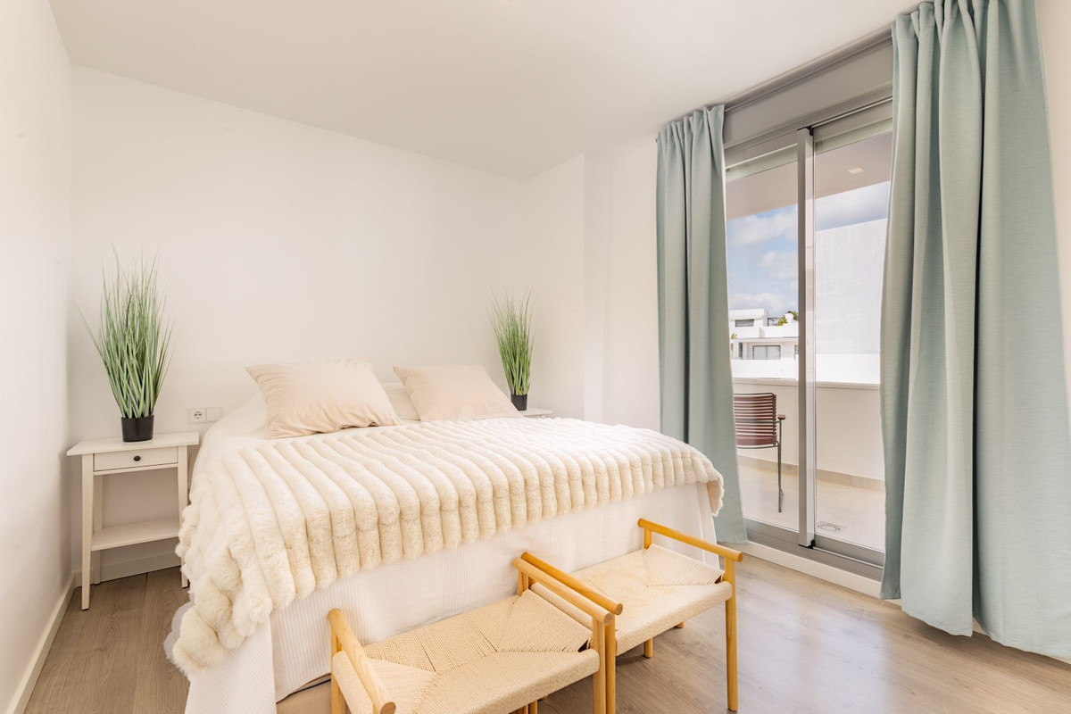 Penthouse te koop in Estepona | 3 slaapkamers H5296177