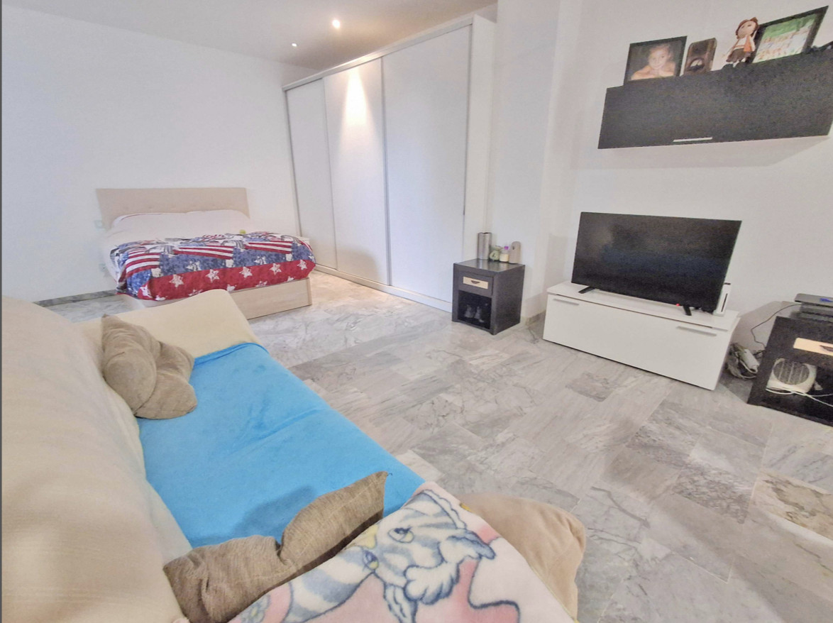 Appartement te koop in Estepona | 1 slaapkamers H5296372