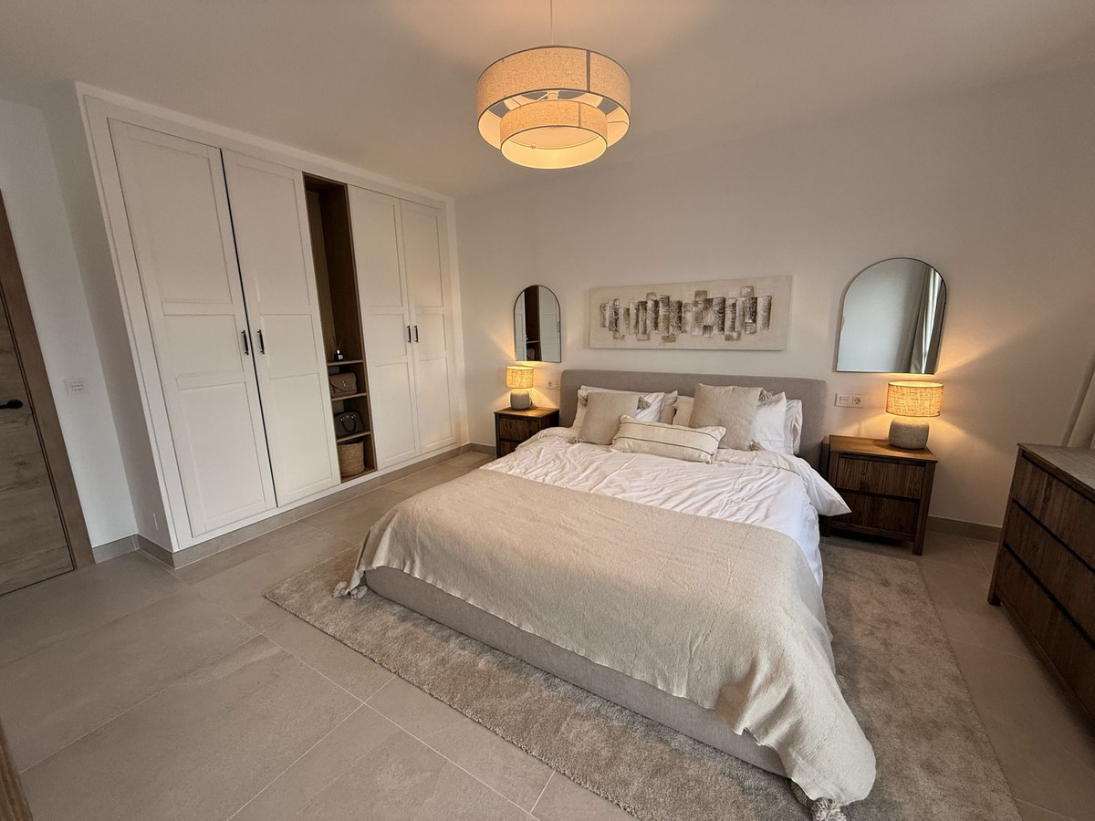 Appartement te koop in Estepona | 4 slaapkamers H5297026