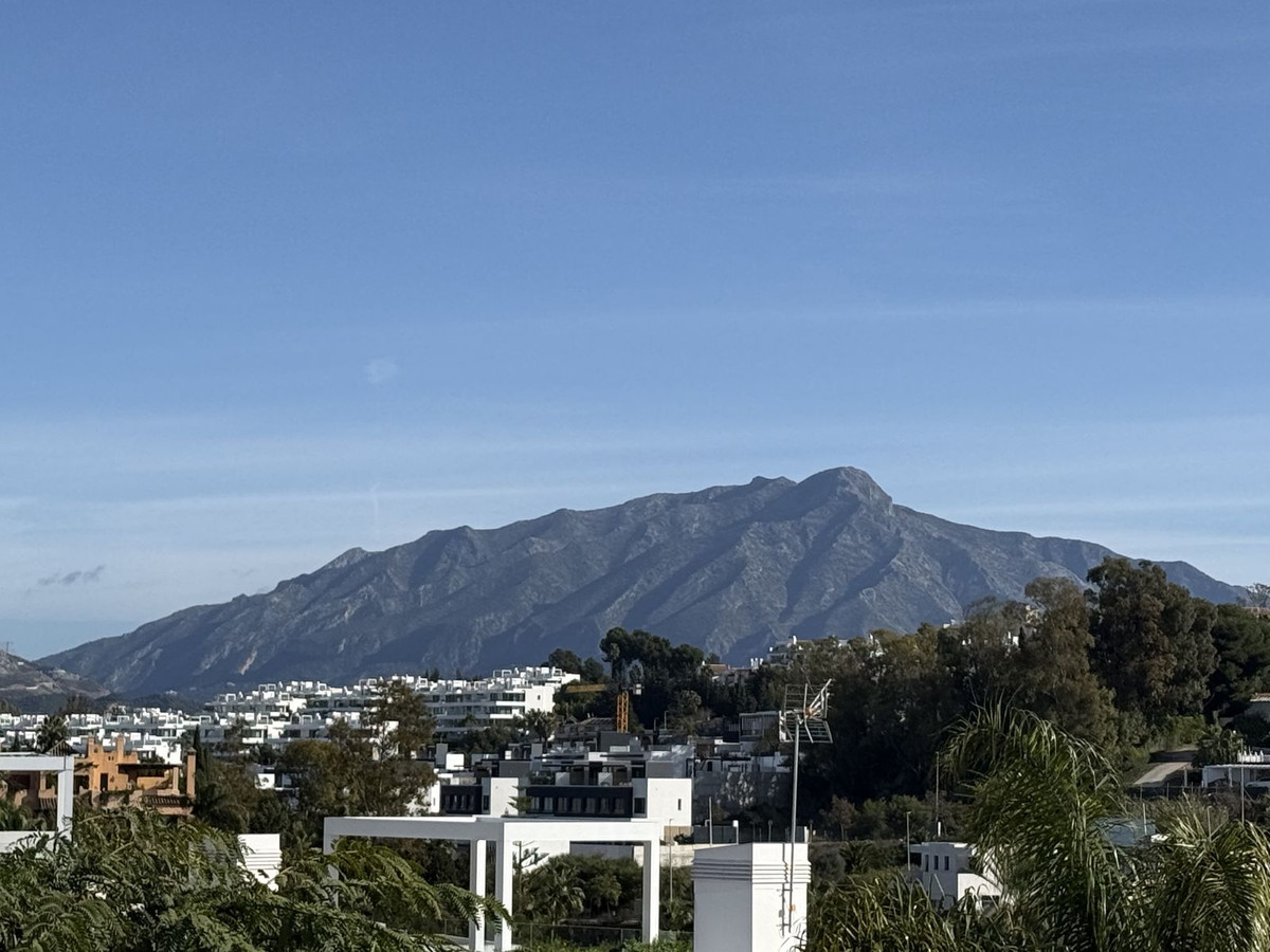 Appartement te koop in Estepona | 4 slaapkamers H5297026