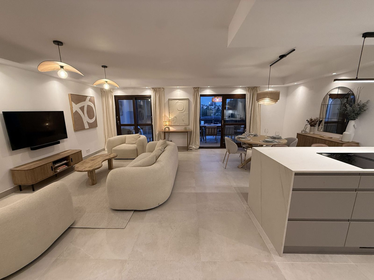 Appartement te koop in Estepona | 4 slaapkamers H5297026