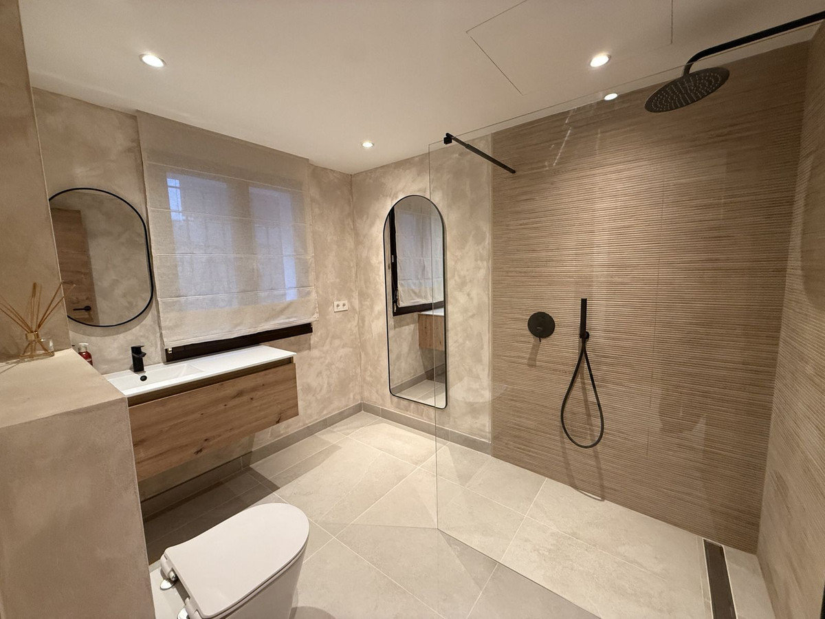 Appartement te koop in Estepona | 4 slaapkamers H5297026