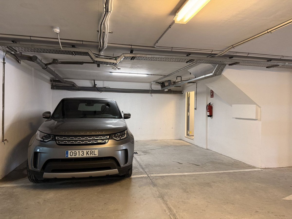 Appartement te koop in Estepona | 4 slaapkamers H5297026