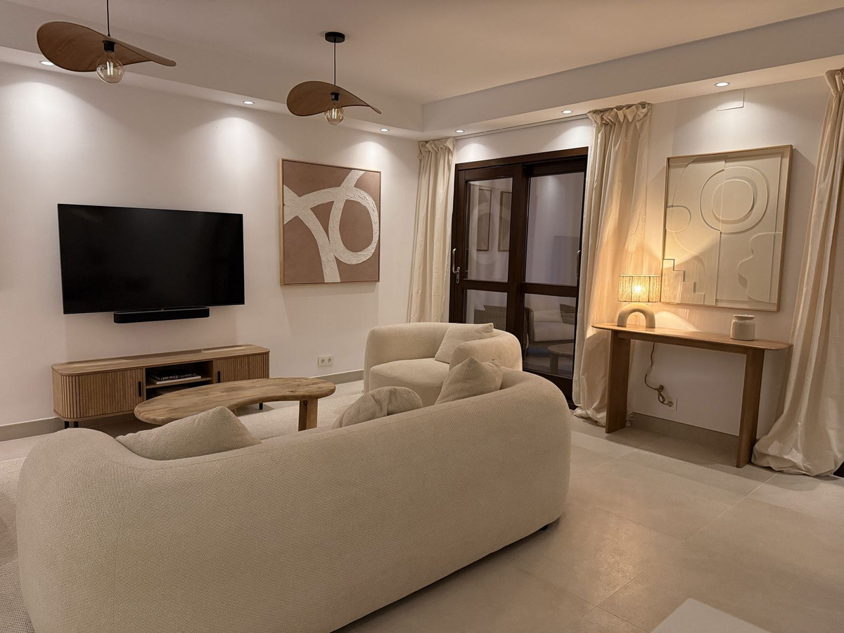 Appartement te koop in Estepona | 4 slaapkamers H5297026