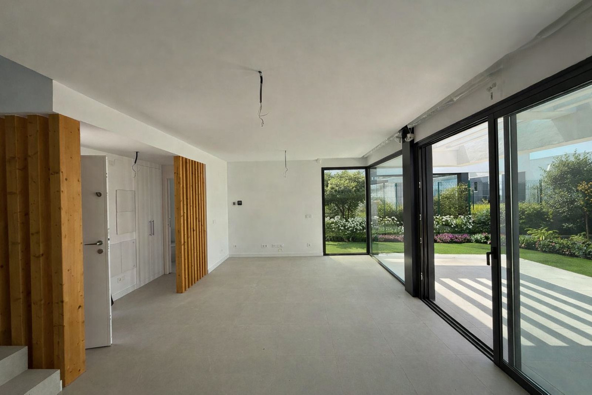 Huis te koop in Estepona | 3 slaapkamers H5297185