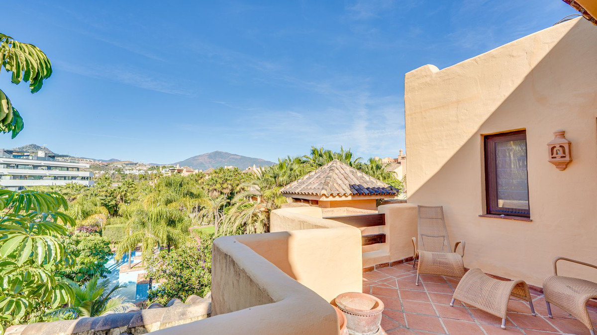 Appartement te koop in Estepona | 3 slaapkamers H5297398