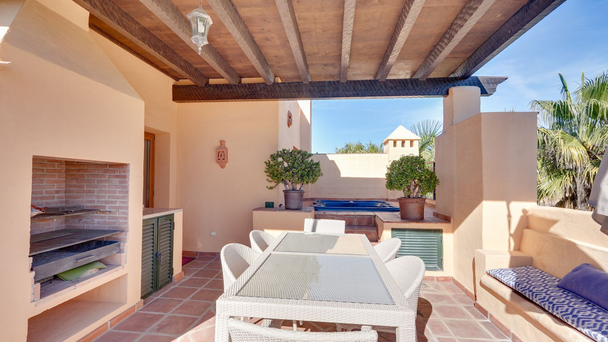 Appartement te koop in Estepona | 3 slaapkamers H5297398