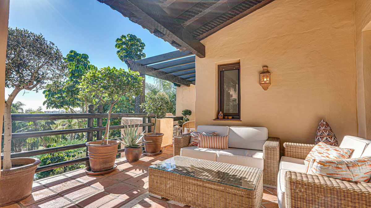 Appartement te koop in Estepona | 3 slaapkamers H5297398