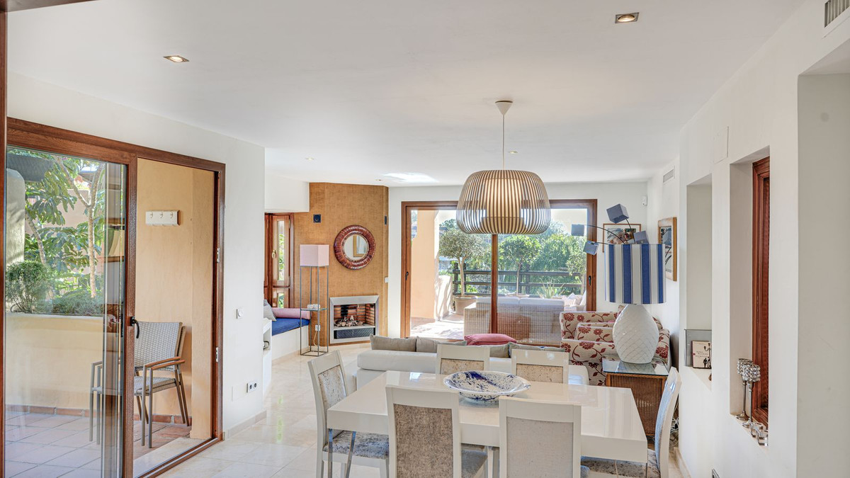 Appartement te koop in Estepona | 3 slaapkamers H5297398