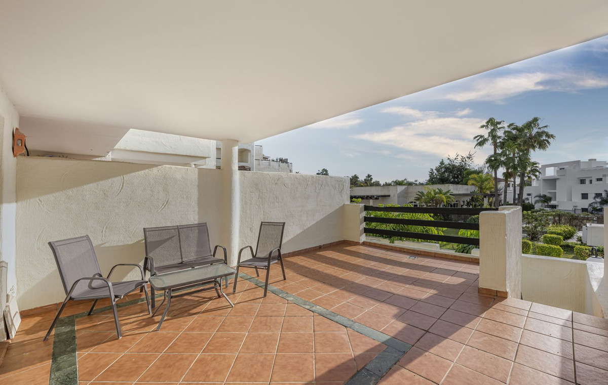 Appartement te koop in Estepona | 2 slaapkamers H5297425