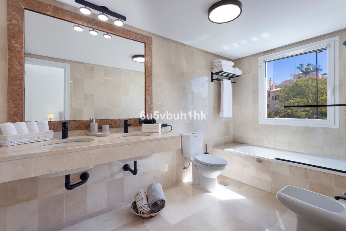 Appartement te koop in Estepona | 3 slaapkamers H5298739