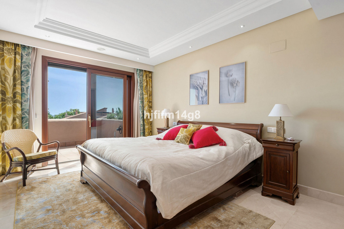 Penthouse te koop in Estepona | 3 slaapkamers H5299120