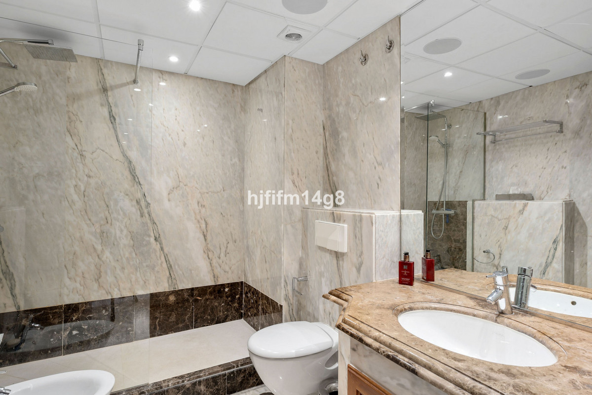 Penthouse te koop in Estepona | 3 slaapkamers H5299120