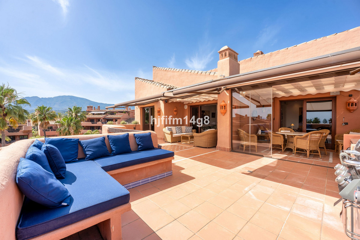 Penthouse te koop in Estepona | 3 slaapkamers H5299120