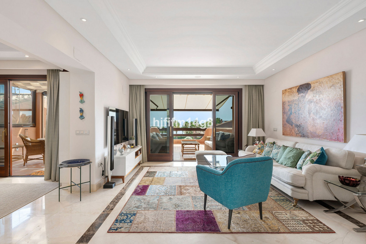 Penthouse te koop in Estepona | 3 slaapkamers H5299120