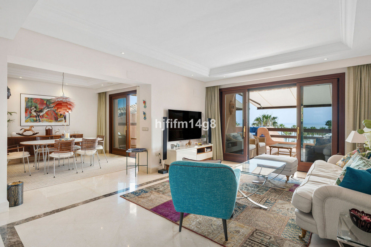 Penthouse te koop in Estepona | 3 slaapkamers H5299120