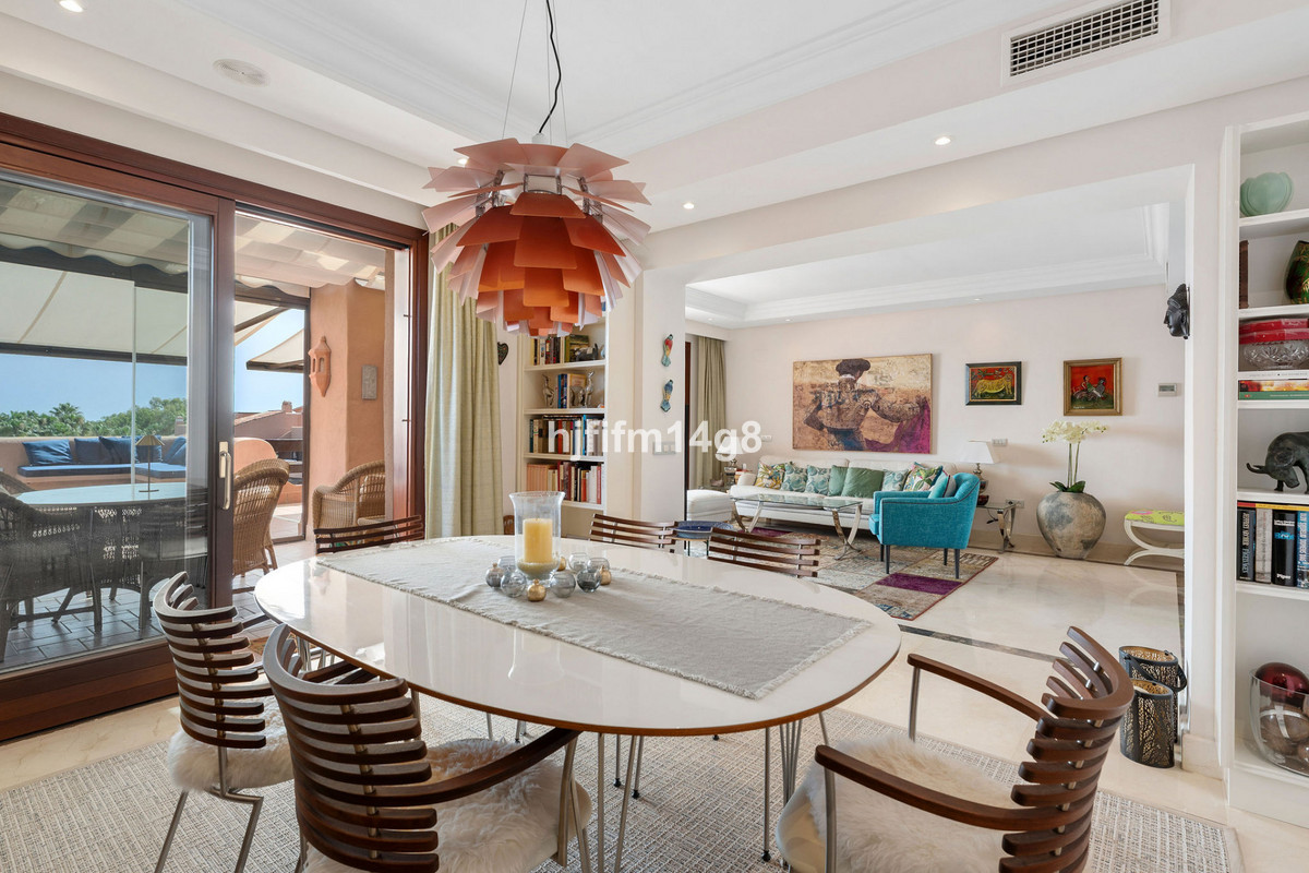 Penthouse te koop in Estepona | 3 slaapkamers H5299120