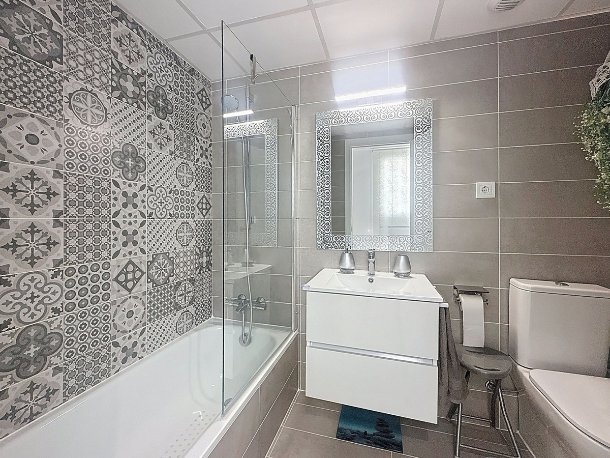 Penthouse te koop in Estepona | 3 slaapkamers H5299195