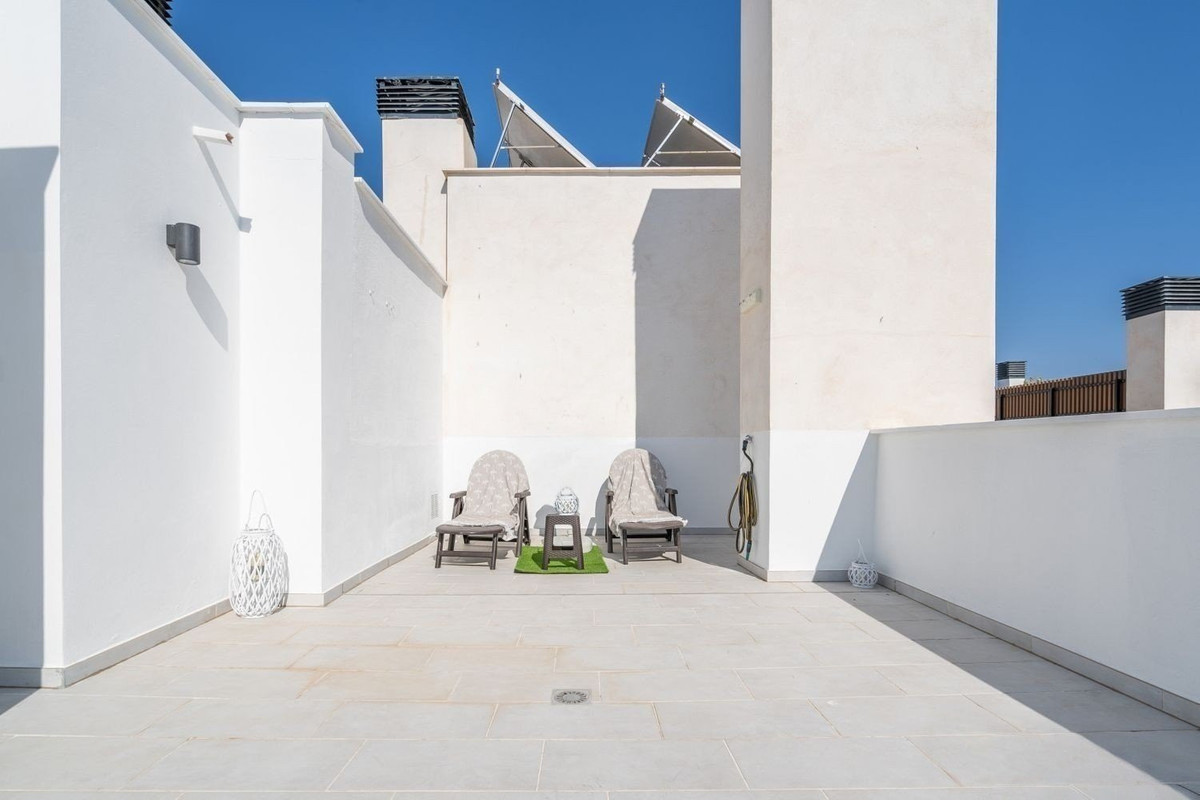 Penthouse te koop in Estepona | 3 slaapkamers H5299195