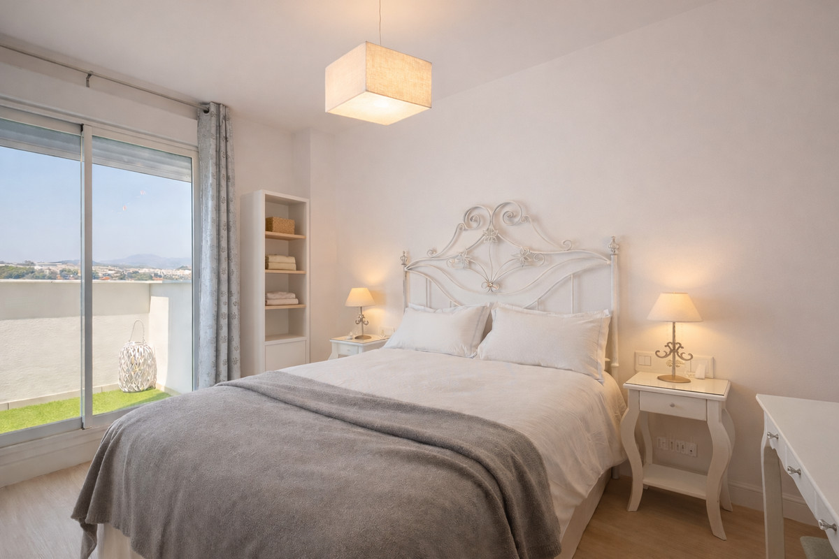 Penthouse te koop in Estepona | 3 slaapkamers H5299195