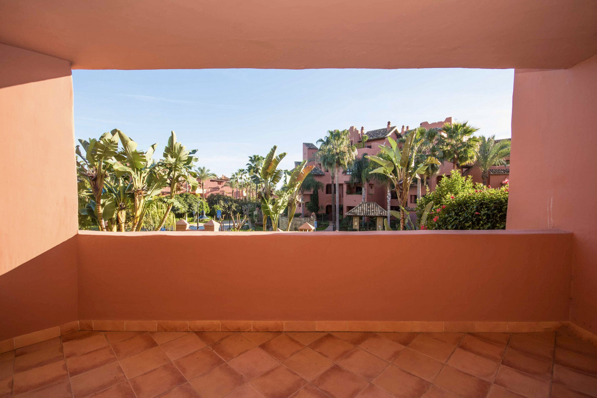 Appartement te koop in Estepona | 4 slaapkamers H5299351